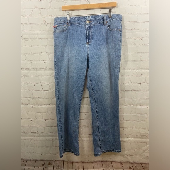 Bass  5 Pocket High Waisted Jeans Womens Plus Size 16 Medium Wash - Picture 1 of 3